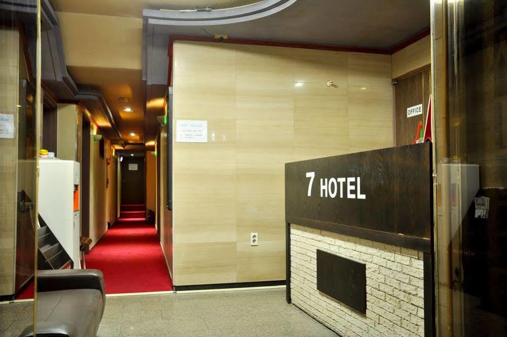 Myeongdong Dream Hotel โซล ภายนอก รูปภาพ