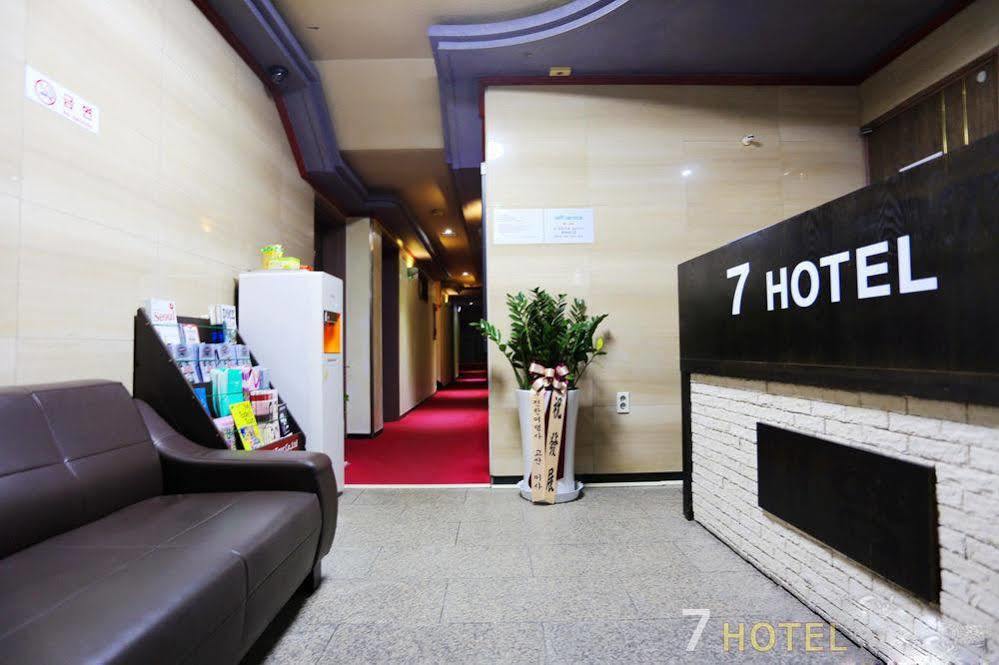 Myeongdong Dream Hotel โซล ภายนอก รูปภาพ