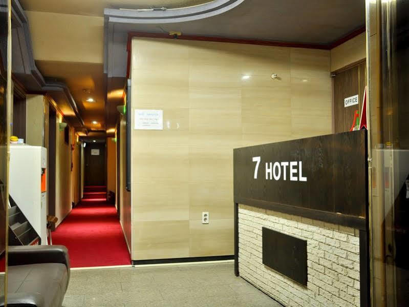 Myeongdong Dream Hotel โซล ภายนอก รูปภาพ